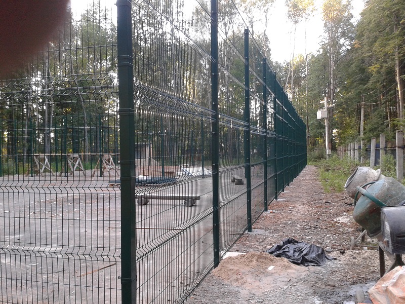 Забор из сетки З D на спортивной площадке Конно-спортивный комплекс 